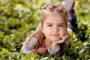 “Mon enfant est DYS, et alors ?” — Le parcours inspirant de Clara et de sa maman