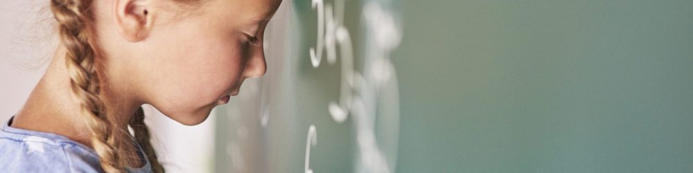 Comment renforcer la confiance en soi d’un enfant DYS à la maison